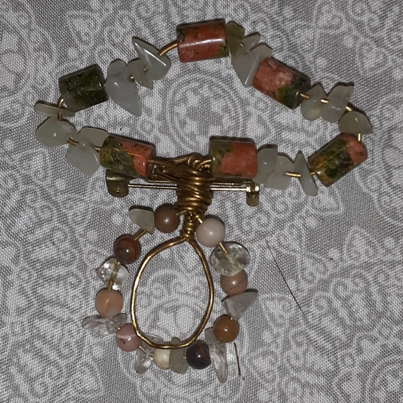 🐸Semi Precious Stone Mushroom Pi - Picture 3 of 3